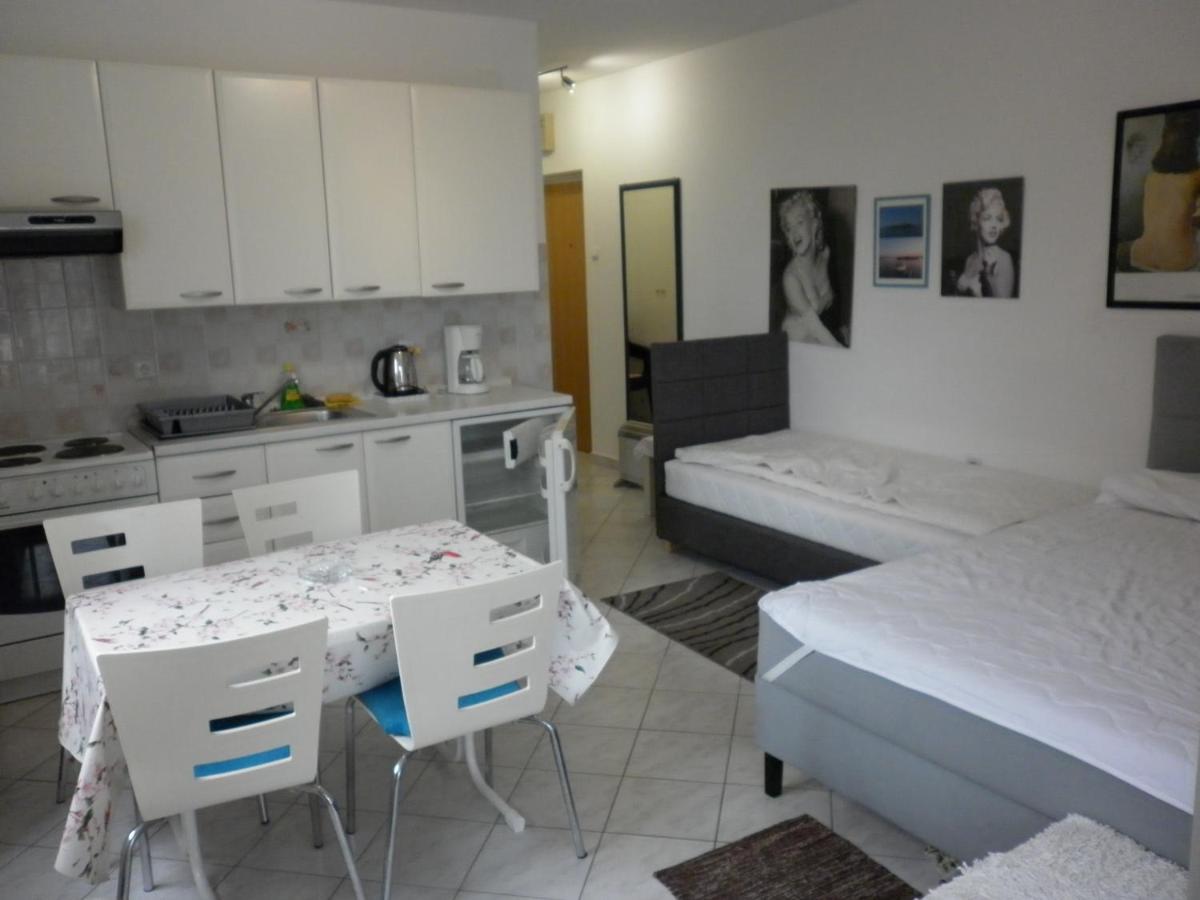 Apartment Antoncic Dramalj Exterior foto